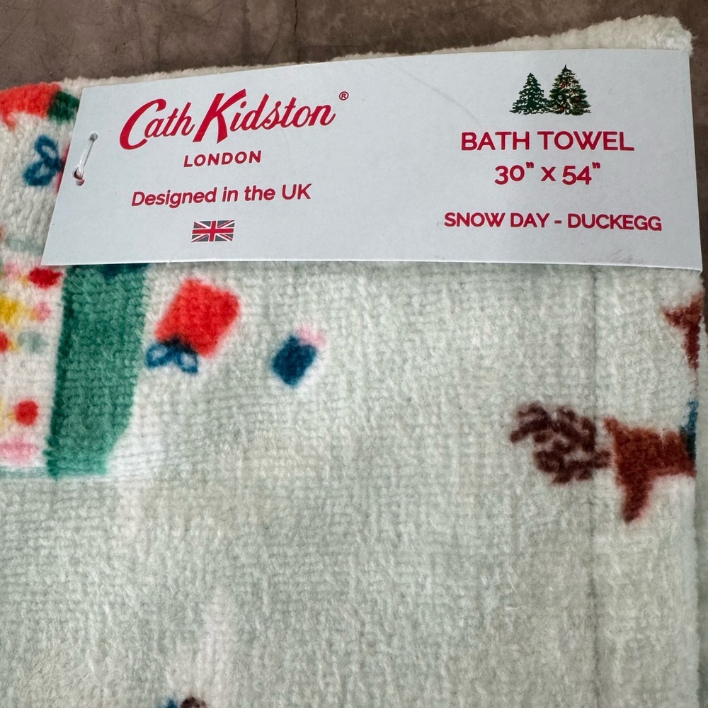 Cath Kidston set of 2 bath towels!”Snow Day” in duck egg…super soft cute&comfy